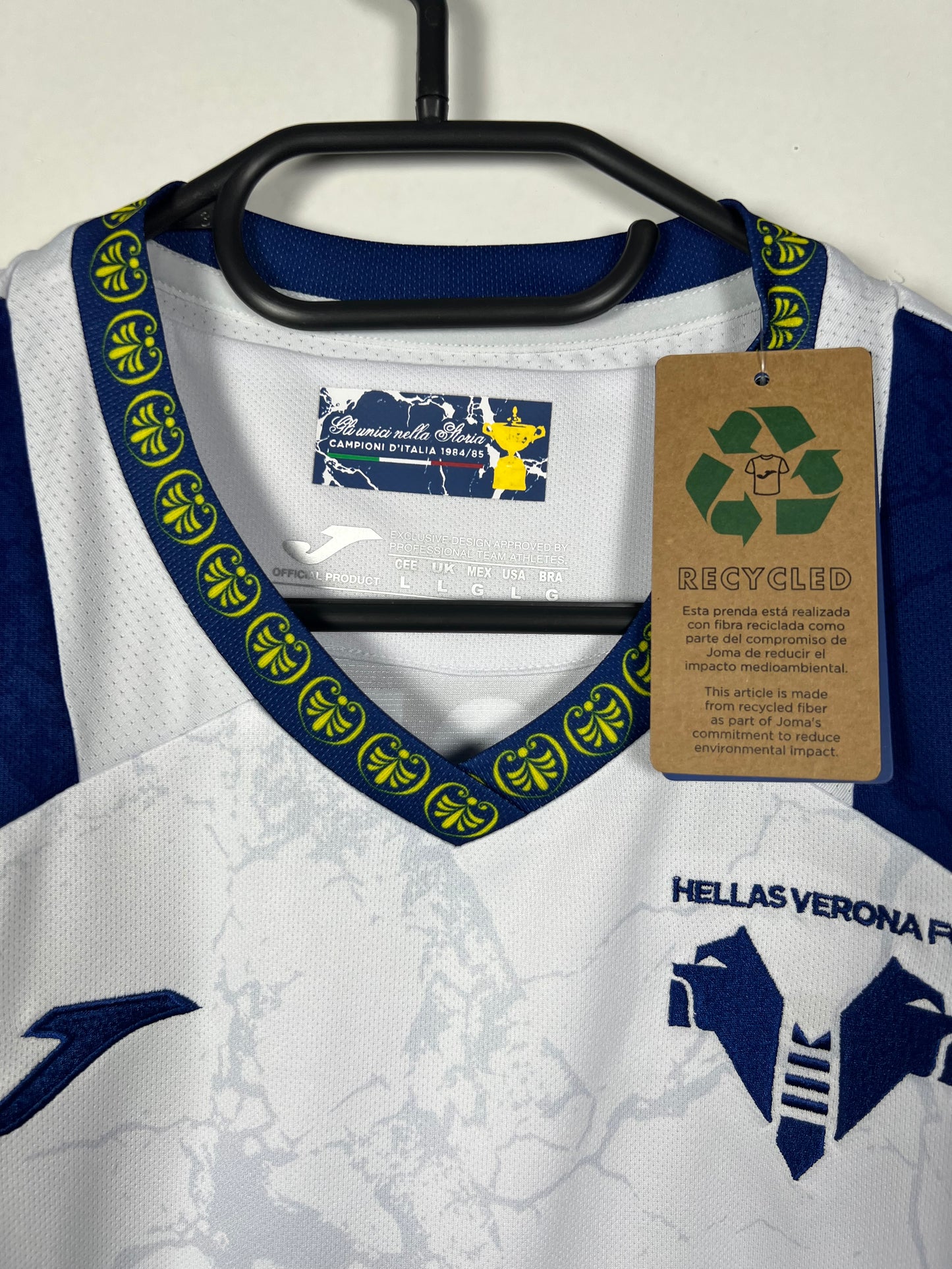 Hellas Verona 2024-2025 uit Sarr L