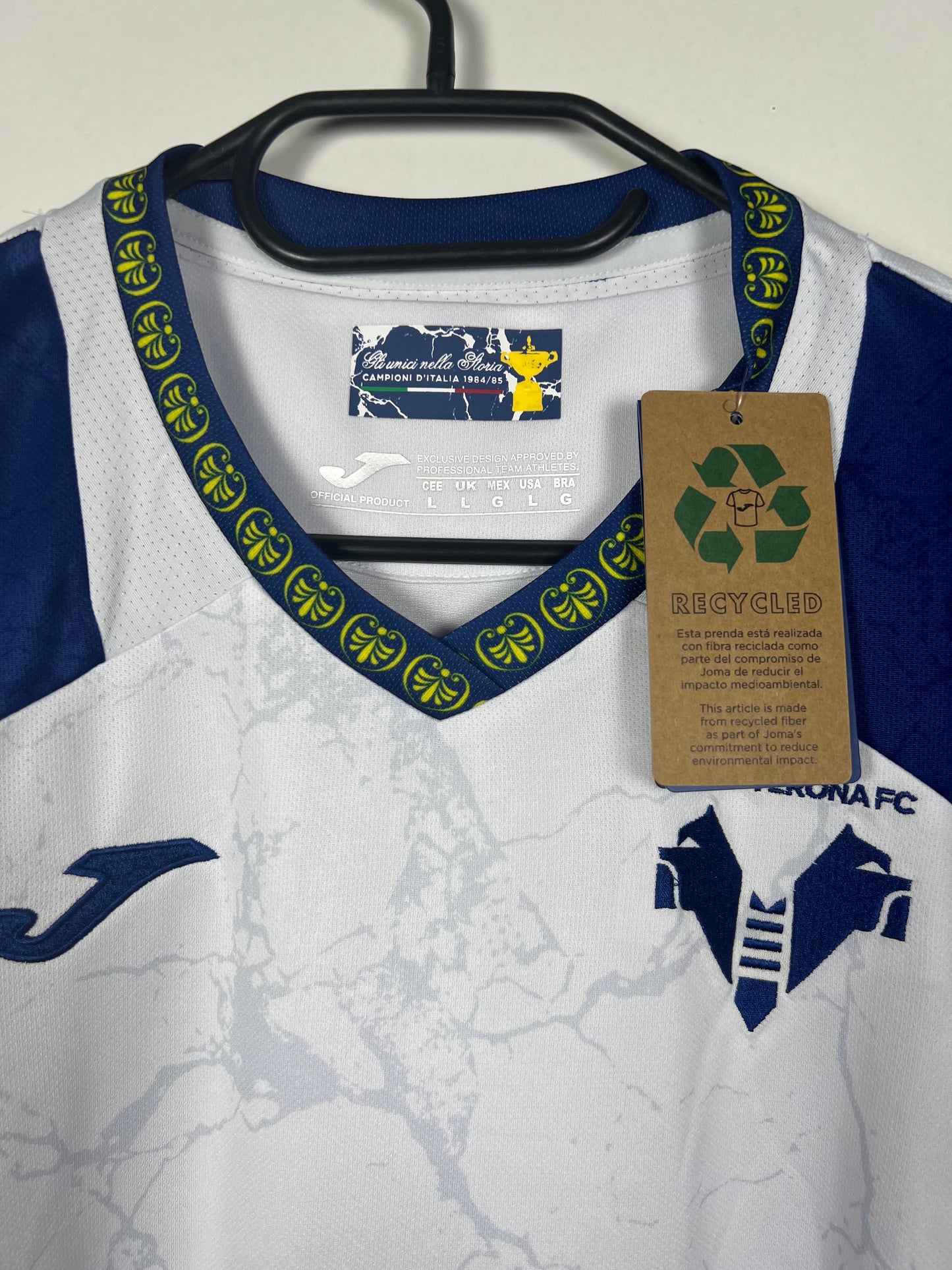 Hellas Verona 2024-2025 uit Lazovic L