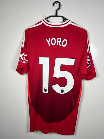 Manchester United 2024-2025 thuis Yoro, Nieuw met kaartje