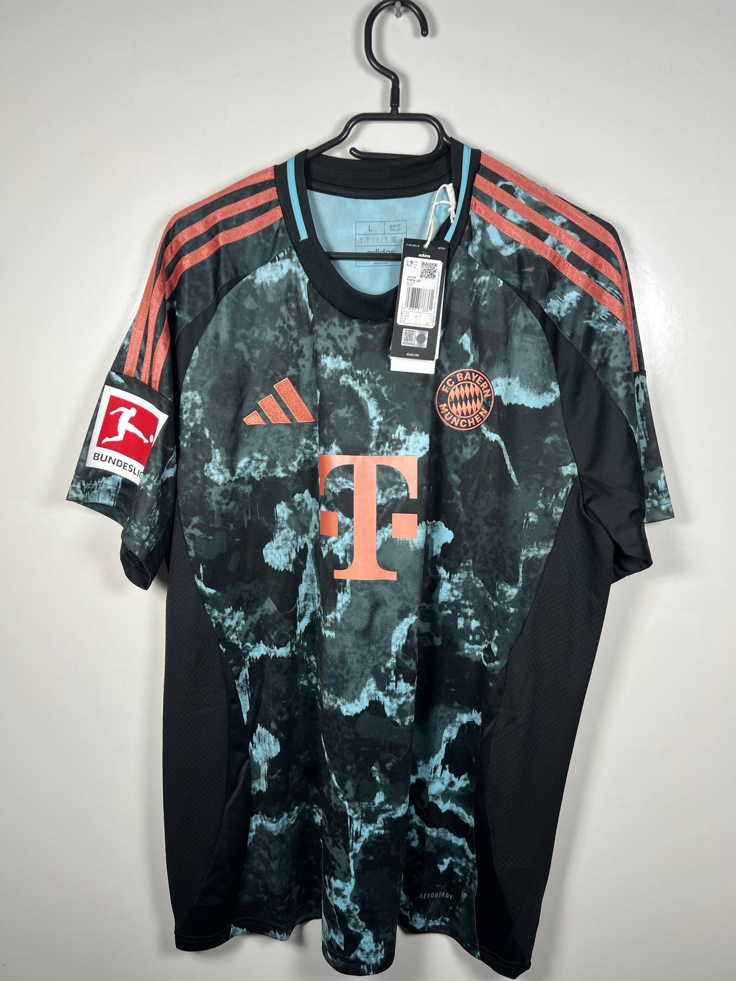 Bayern München 2024-2025 uit Musiala L
