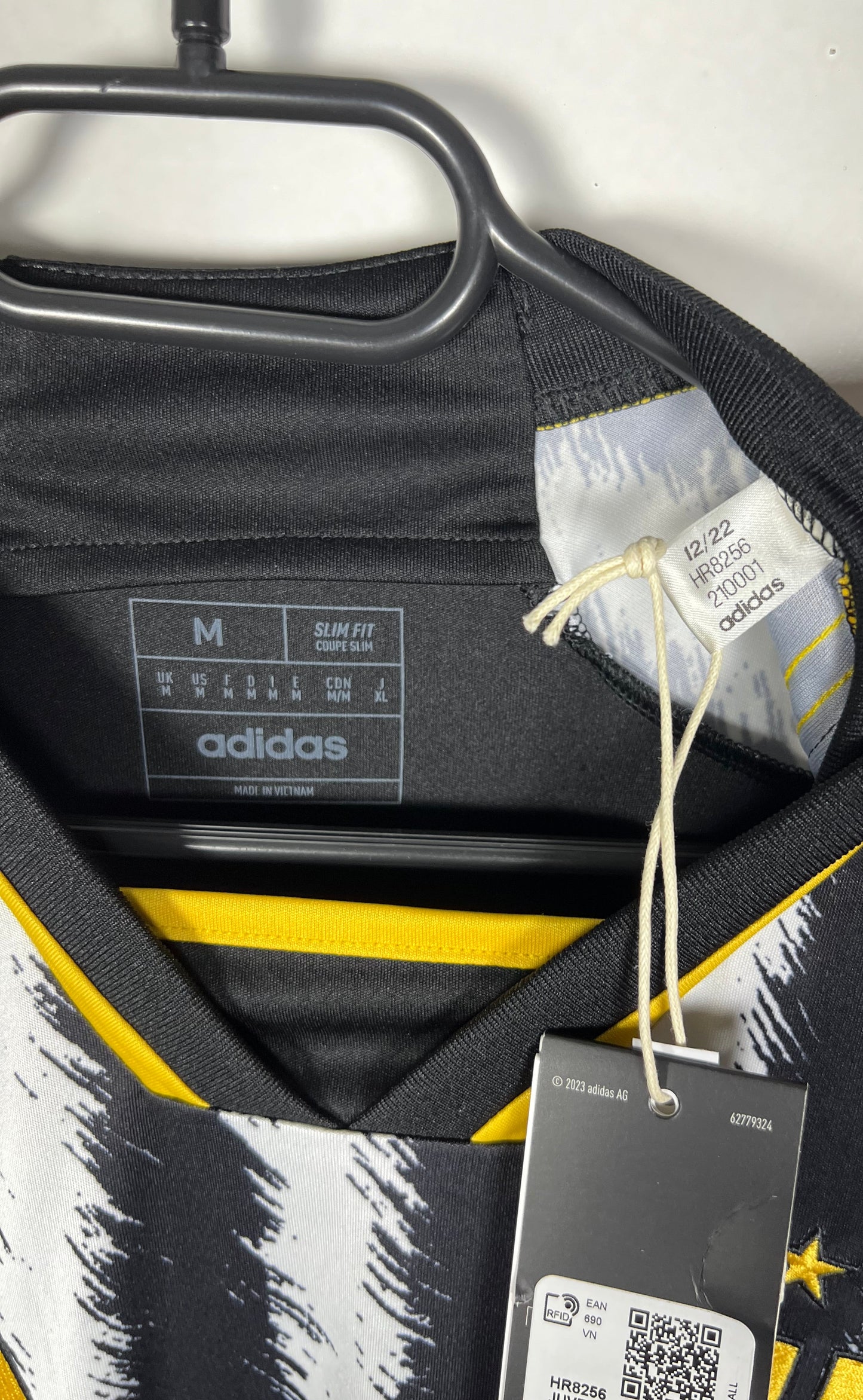 Juventus 2023-2024 thuis Vlahovic, Nieuw met kaartje