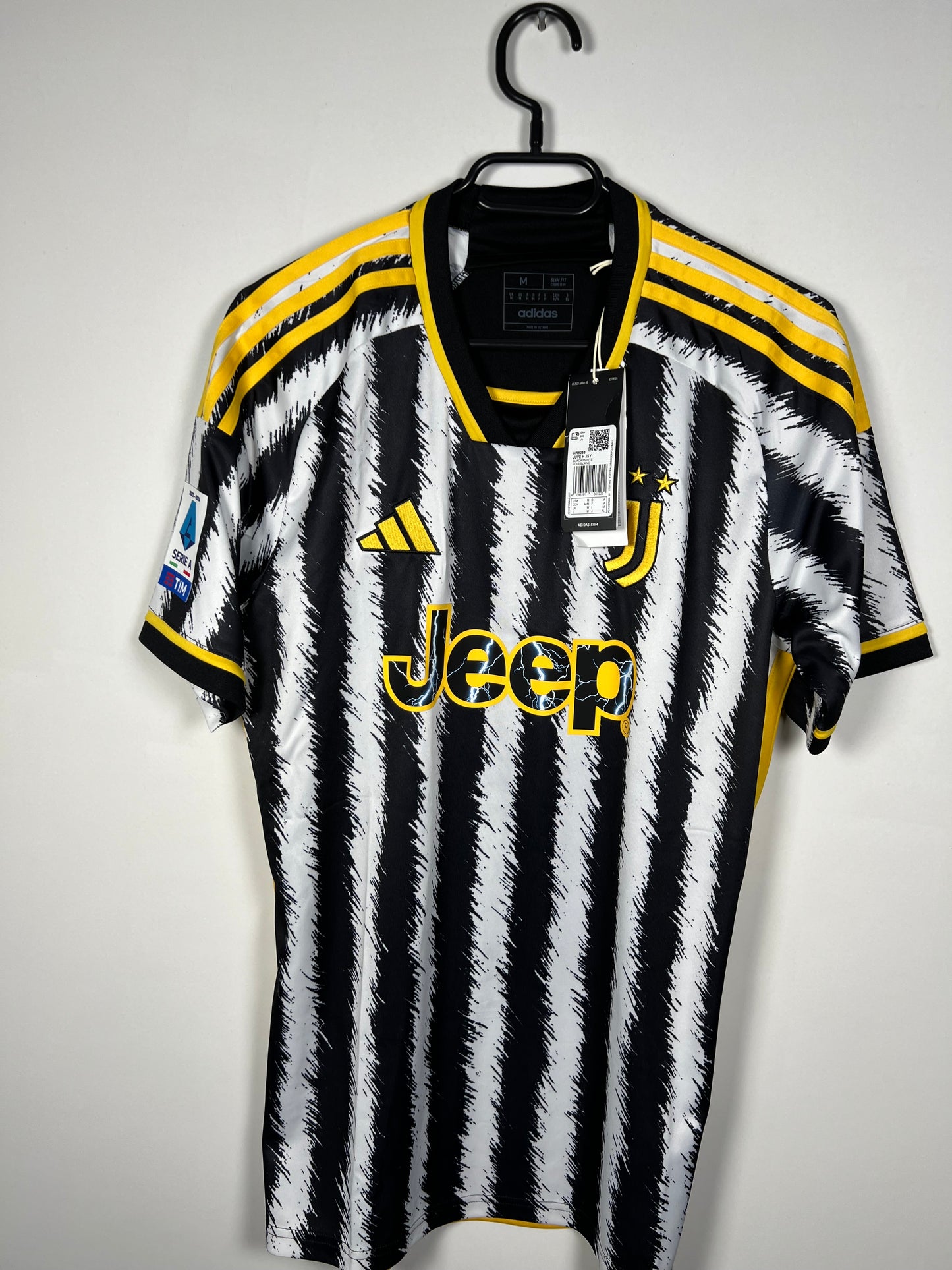 Juventus 2023-2024 thuis Vlahovic, Nieuw met kaartje