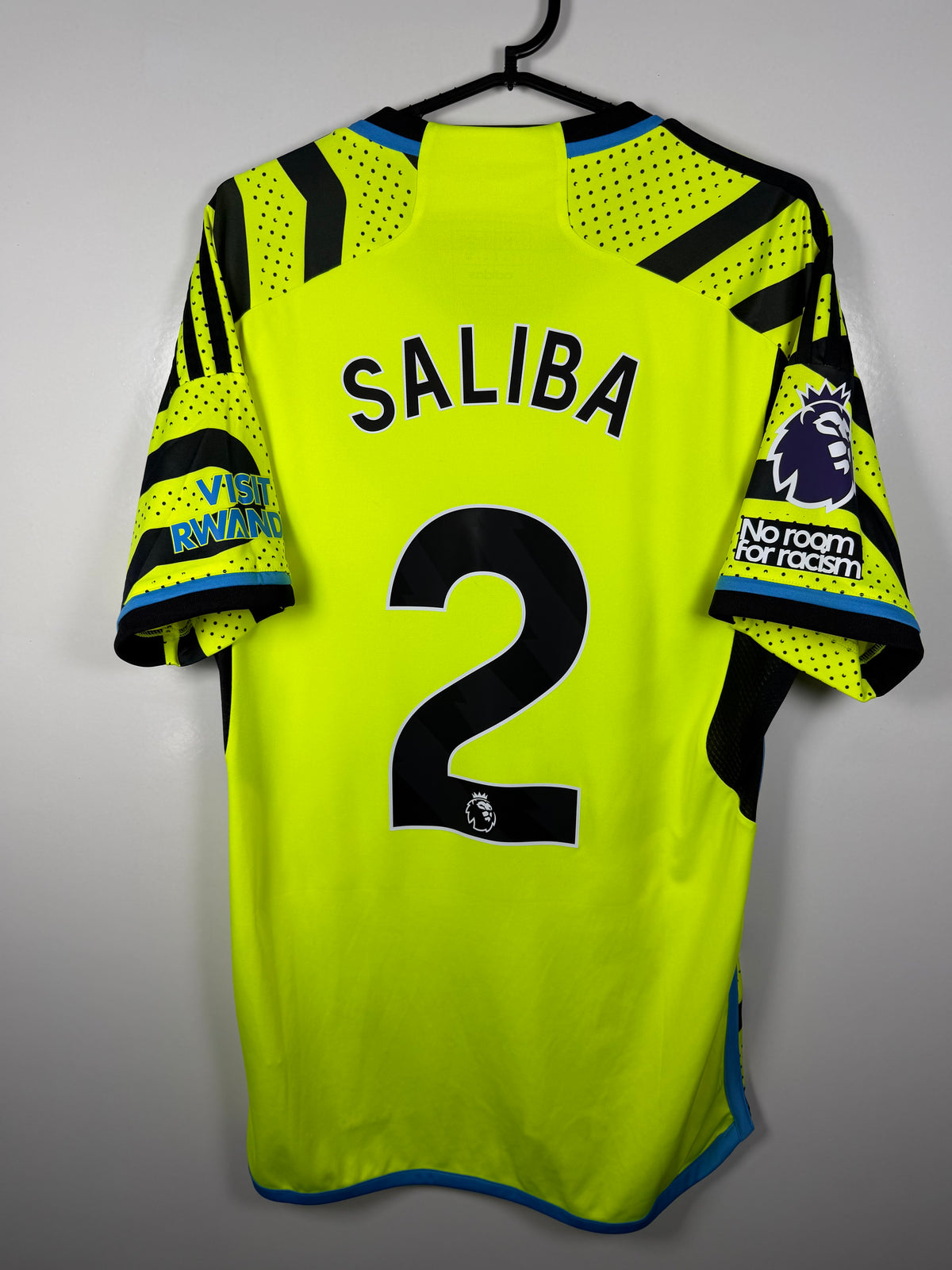 Arsenal 2023-2024 uit Saliba M