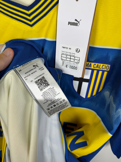 Parma 2025-2026 uit Estevez M