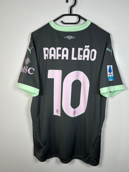 AC Milan 2024-2025 3e Rafa Leao, Nieuw met kaartje