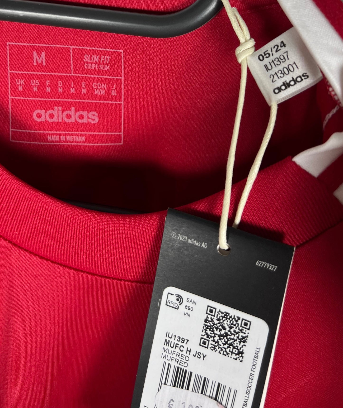 Manchester United 2024-2025 thuis Yoro, Nieuw met kaartje