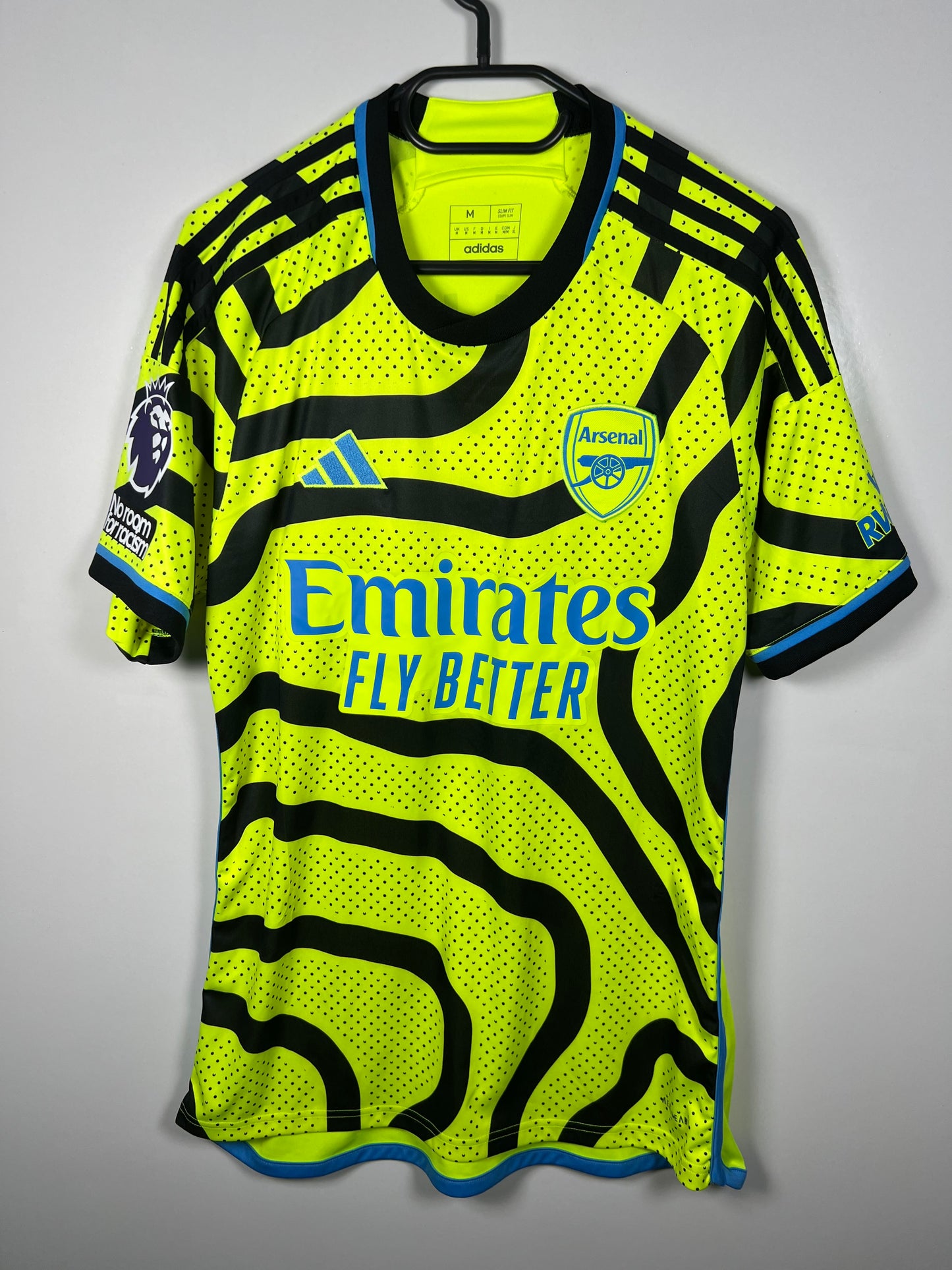 Arsenal 2023-2024 uit Saliba M