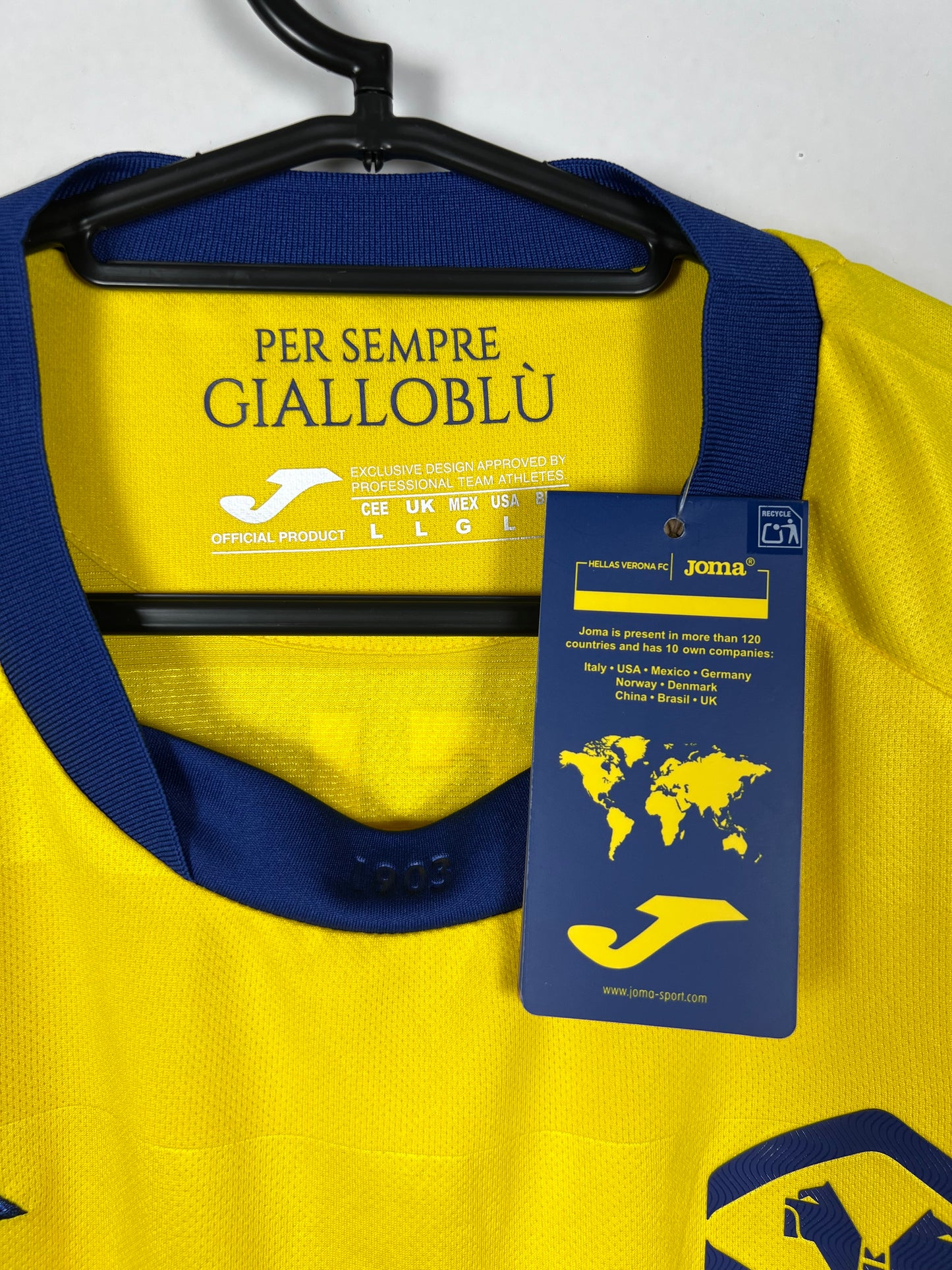 Hellas Verona 2025-2026 uit Suslov L