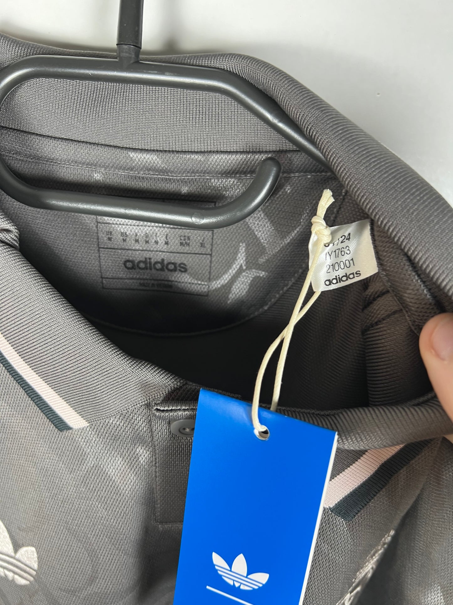 Real Madrid 2024-2025 3e Vinicius JR, Nieuw met kaartje