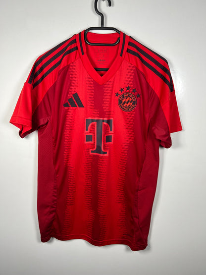 Bayern München 2024-2025 uit Musiala S