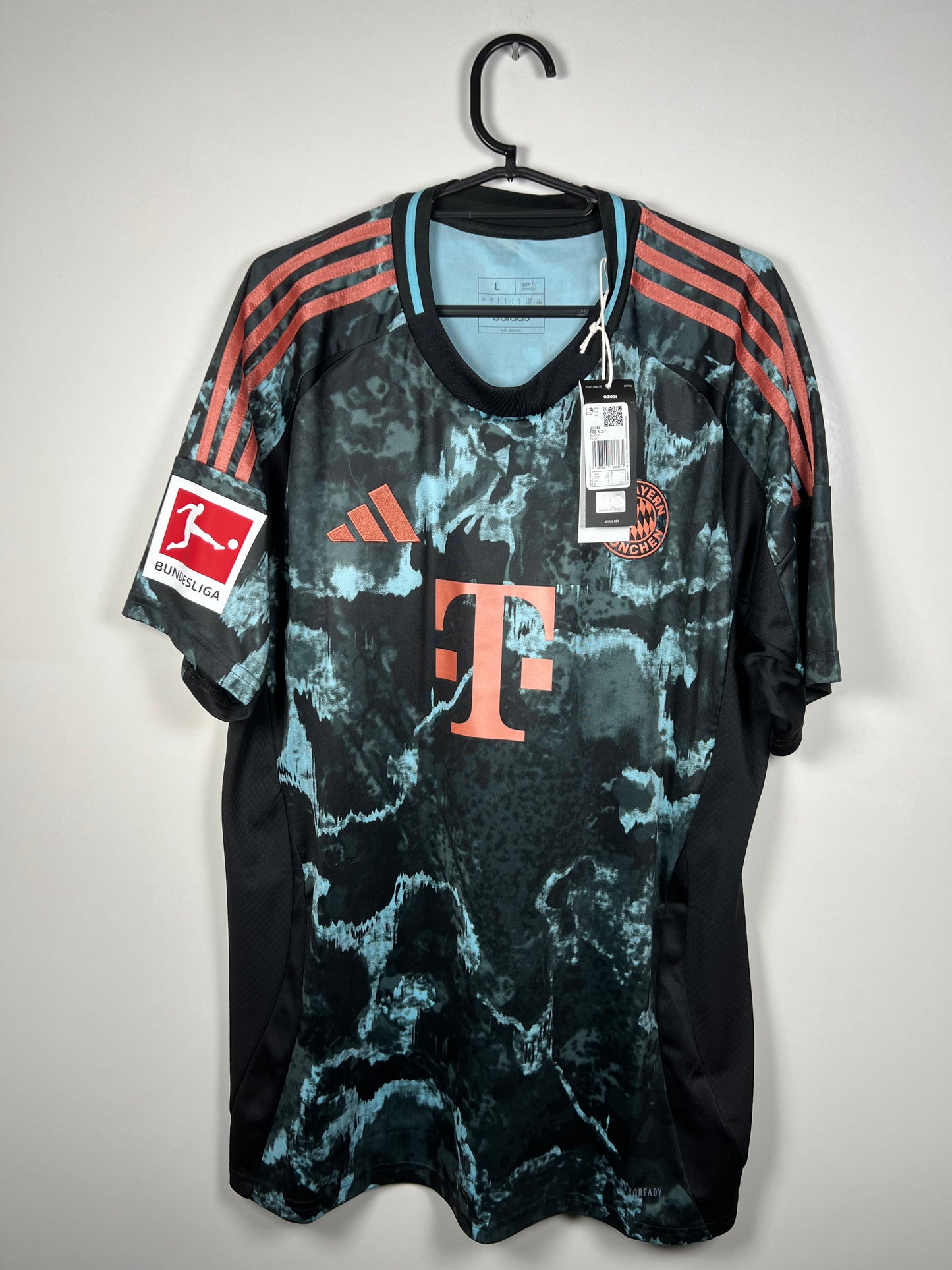 Bayern 2024-2025 uit Musiala L