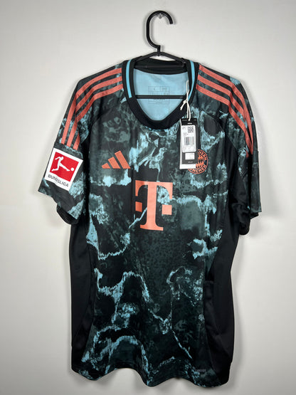 Bayern 2024-2025 uit Musiala L