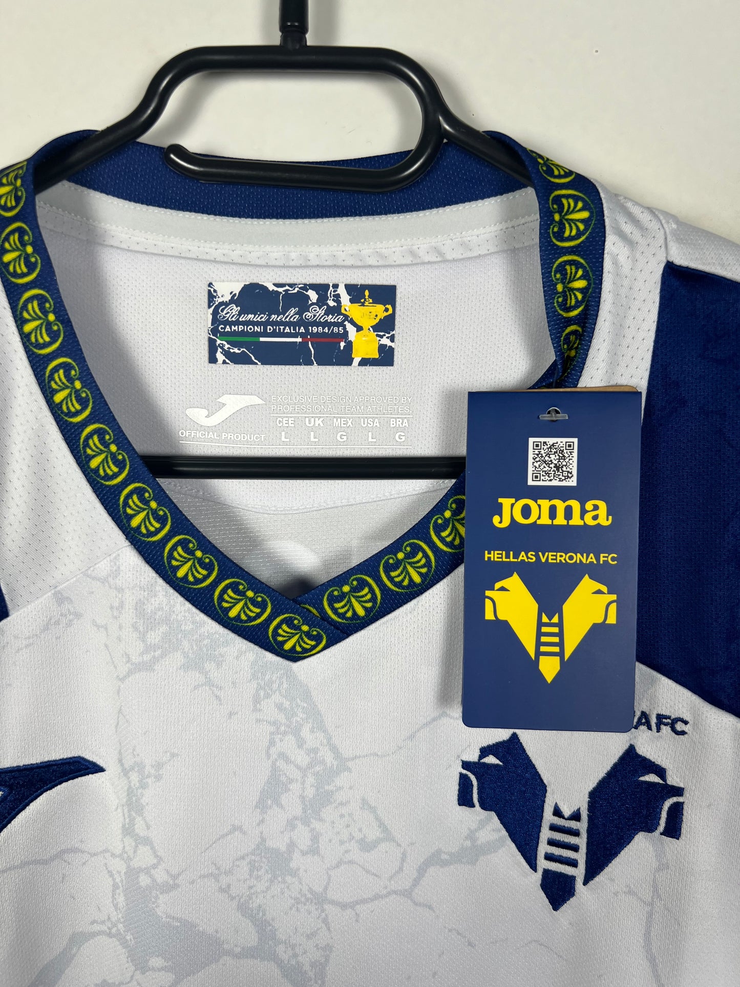 Hellas Verona 2024-2025 uit Lazovic L