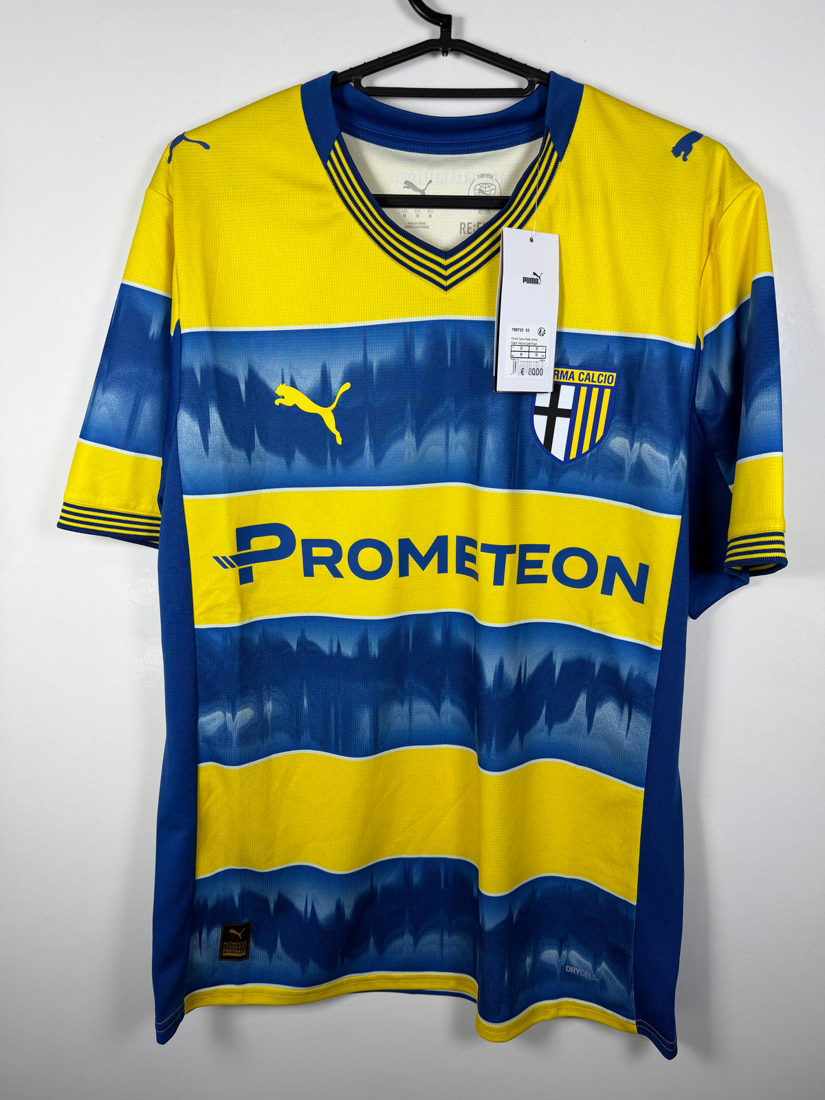 Parma 2025-2026 uit Estevez M