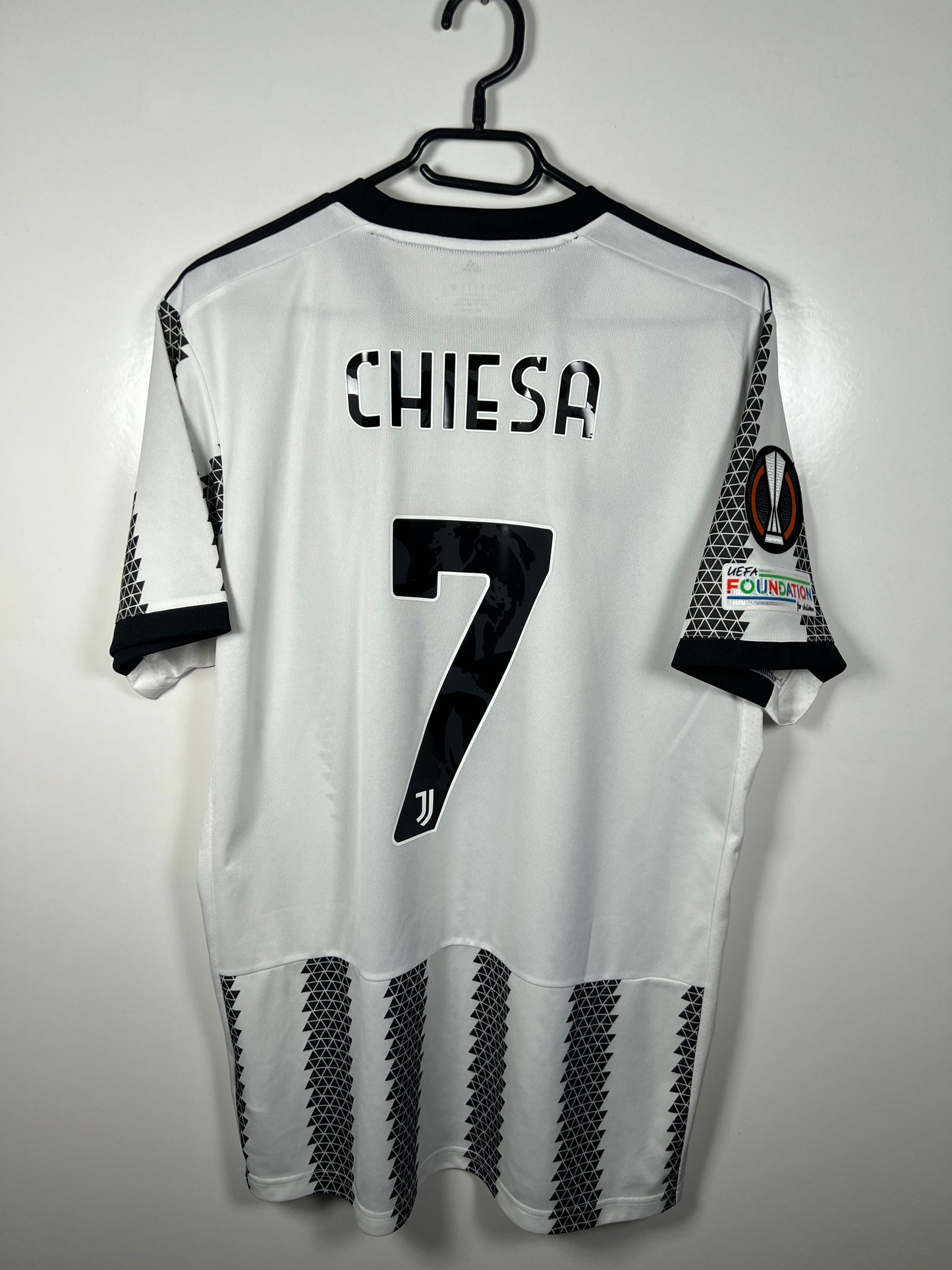 Juventus 2022-2023 thuis Chiesa L