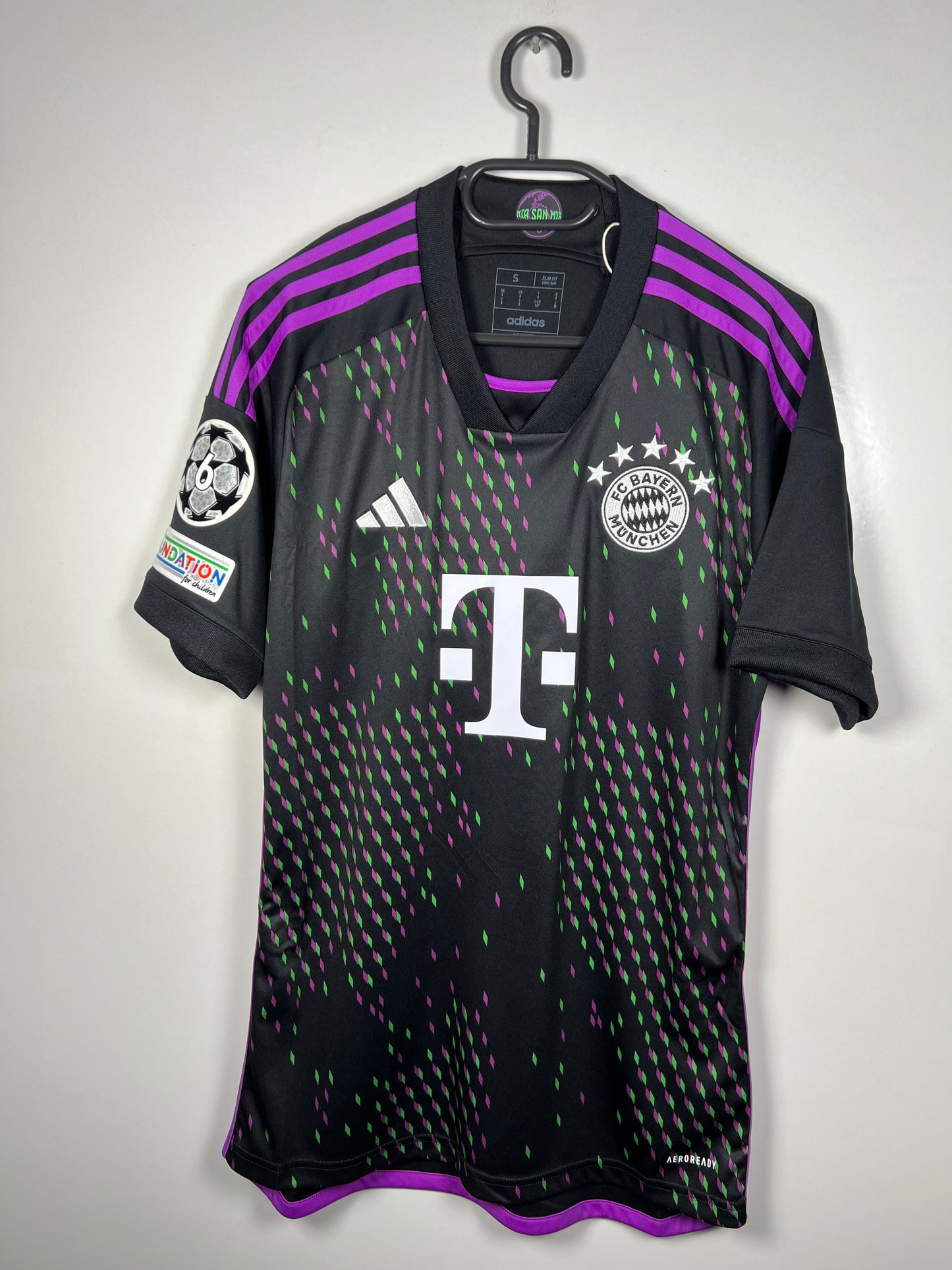 Bayern München 2023-2024 uit Leroy Sane S