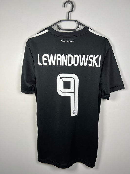 Bayern München 20-21 3e Lewandoski M