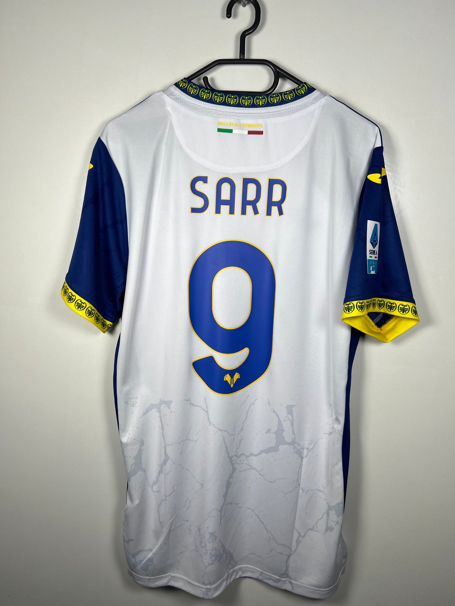 Hellas Verona 2024-2025 uit Sarr L