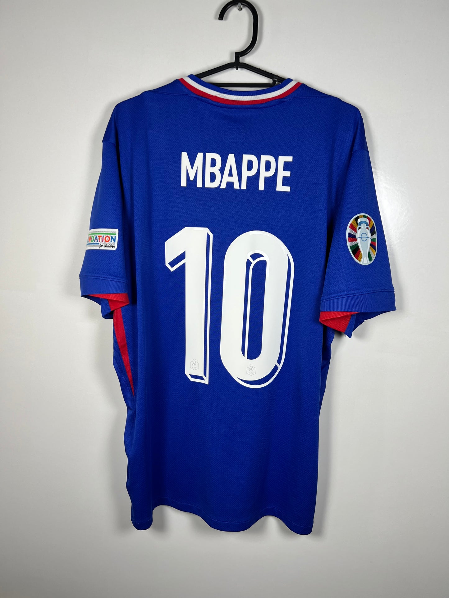 Frankrijk 2024 thuis Mbappe