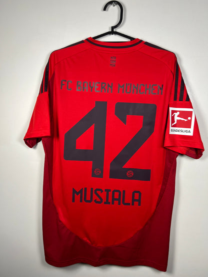 Bayern München 2024-2025 thuis Musiala M