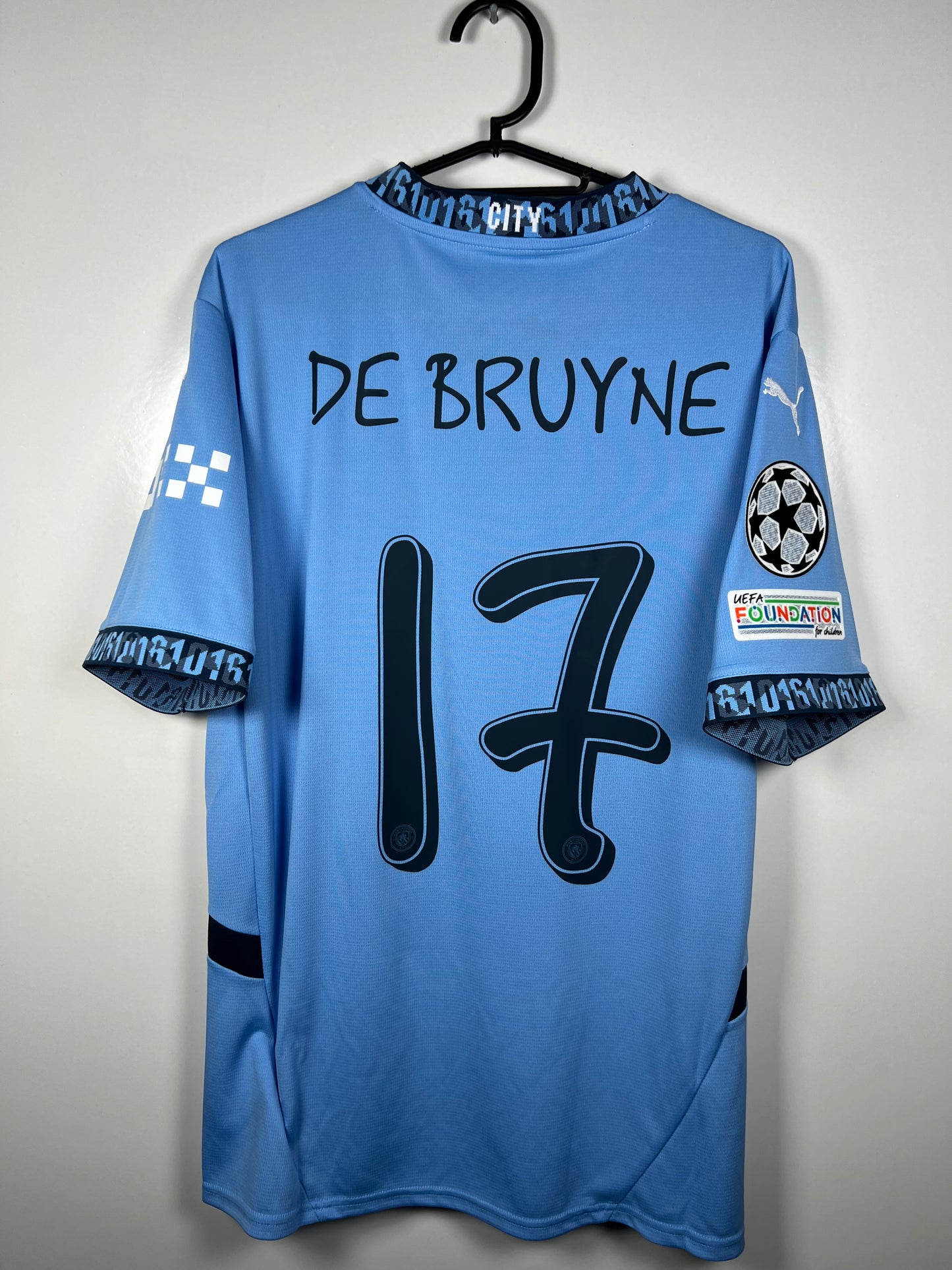 Manchester City 2024-2025 thuis De Bruyne L