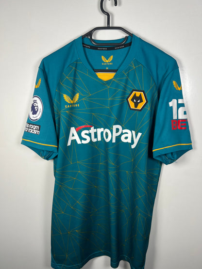 Wolves 2022-2023 uit Raul M
