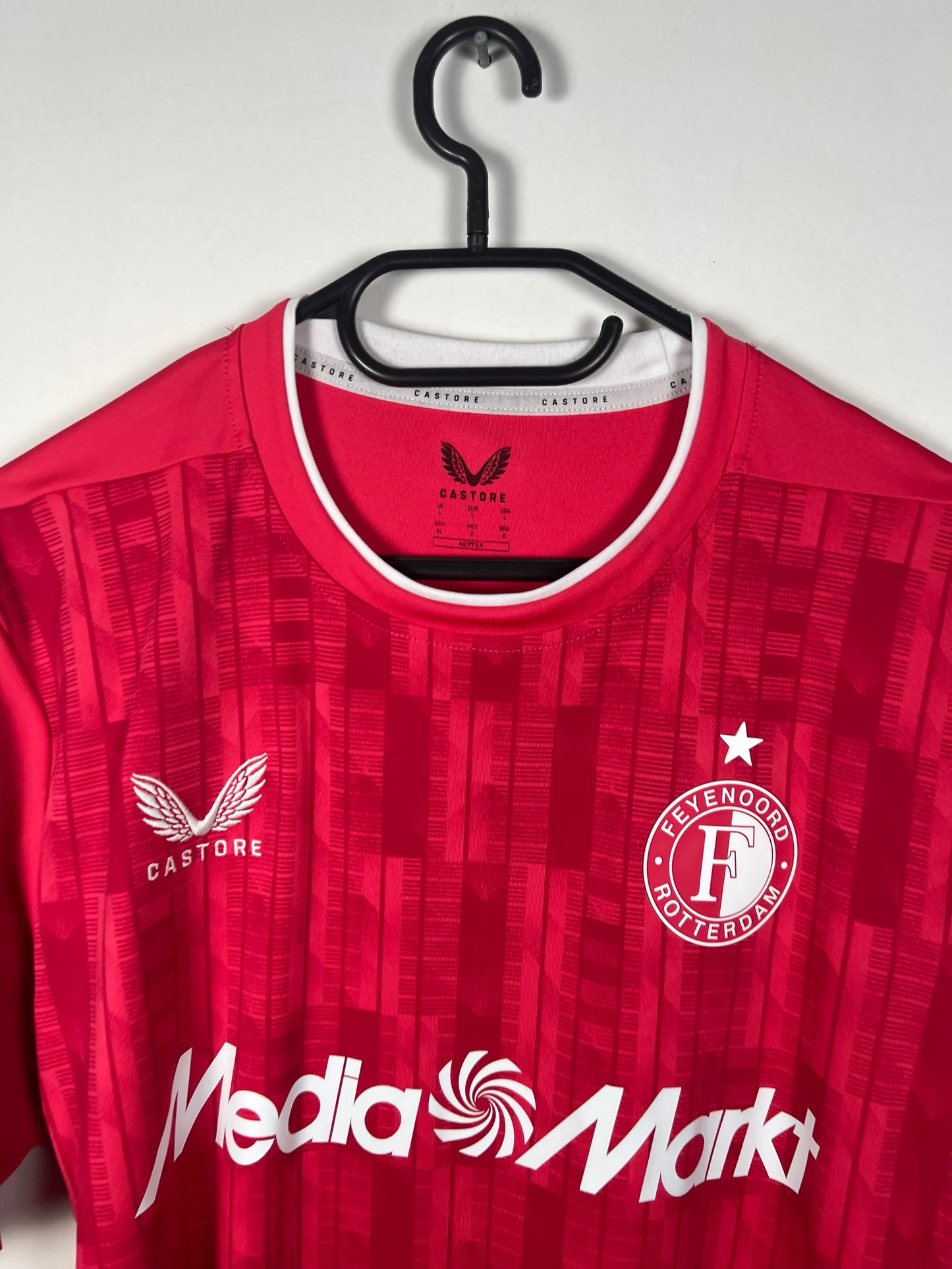 Feyenoord 2024-2025 keeper Wellenreuther L