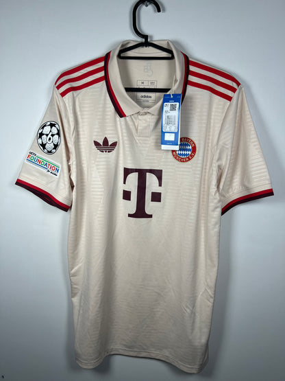 Bayern München 2024-2025 3e Olise M