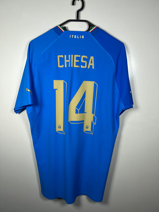 Italië 2022 thuis Chiesa spelerversie L