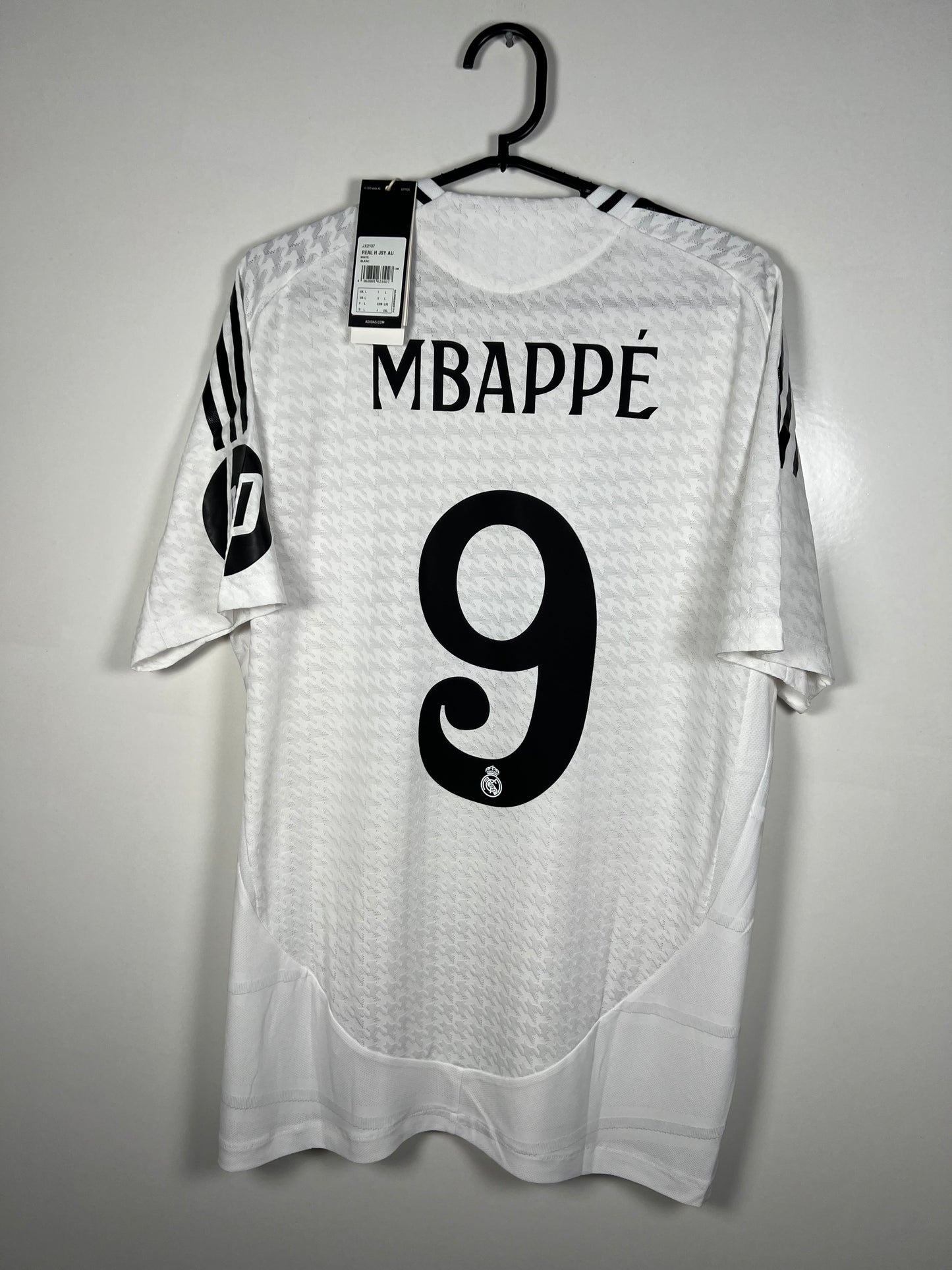 Real Madrid 2024-2025 thuis spelersversie, Nieuw met kaartje