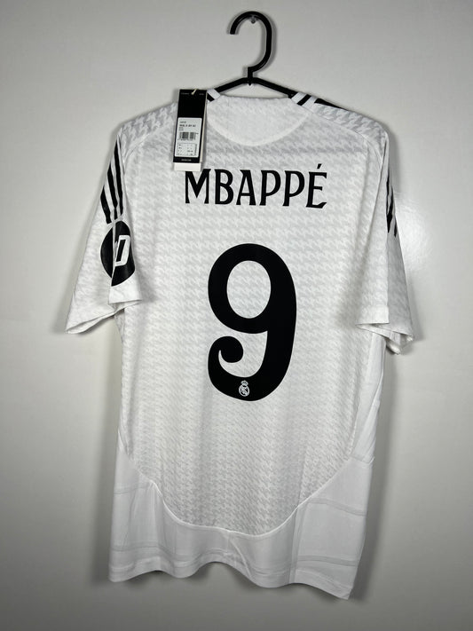Real Madrid 2024-2025 thuis spelersversie, Nieuw met kaartje
