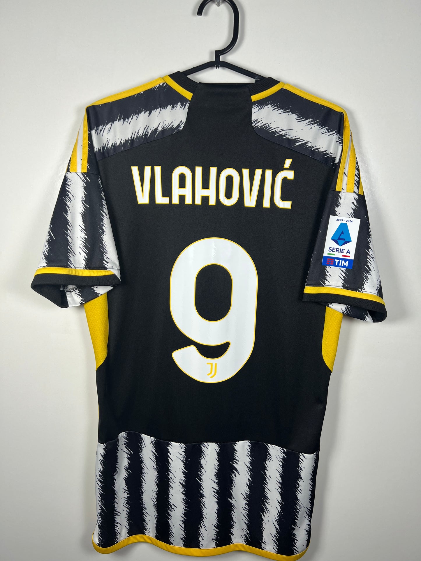 Juventus 2023-2024 thuis Vlahovic M