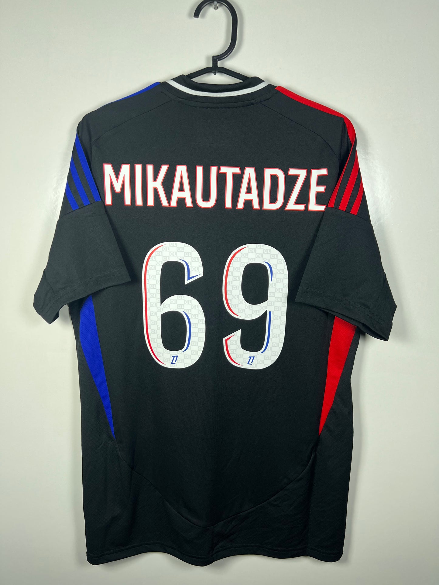 Olympique Lyon 2024-2025 uit Mikautadze M