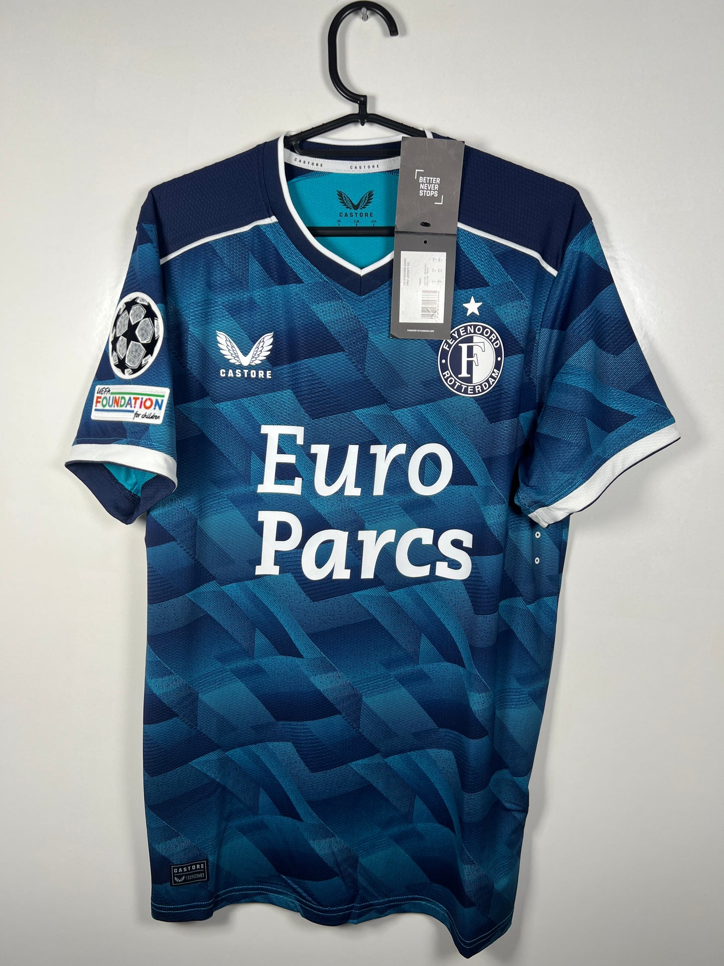 Feyenoord 2023-2024 uit Paixao S