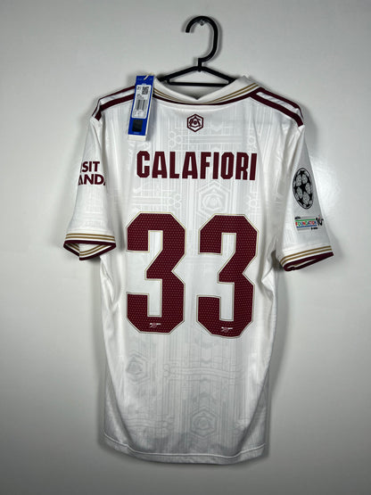 Arsenal 2025-2026 3e Calafiori, Nieuw met kaartje