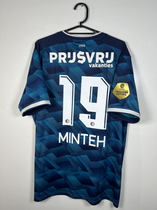 Feyenoord 2023-2024 uit Minteh