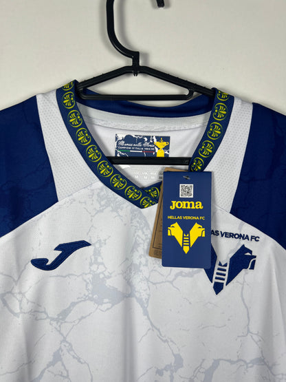 Hellas Verona 2024-2025 uit Tchatchoua M