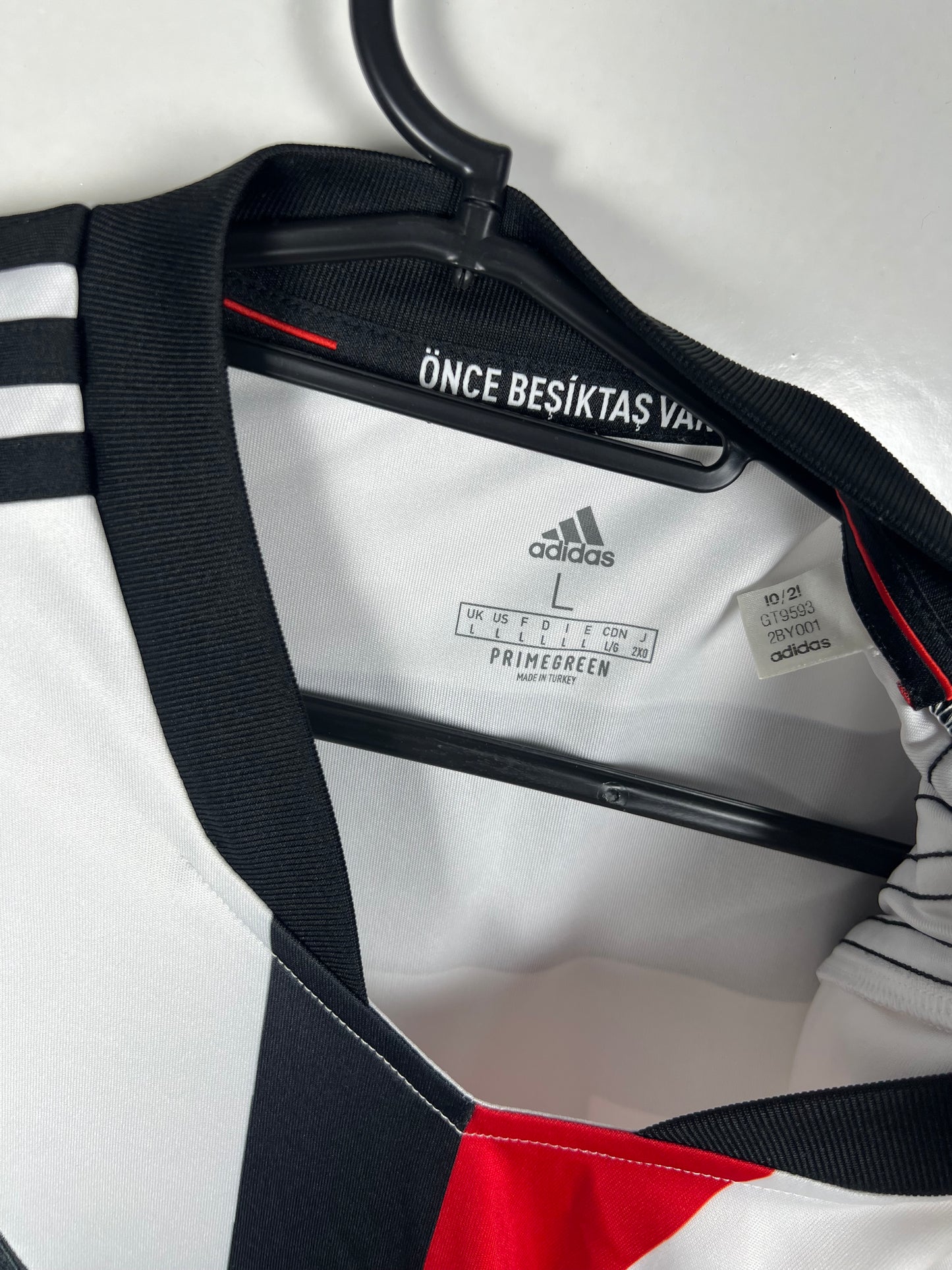 Besiktas 2021-2022 thuis Arslan L