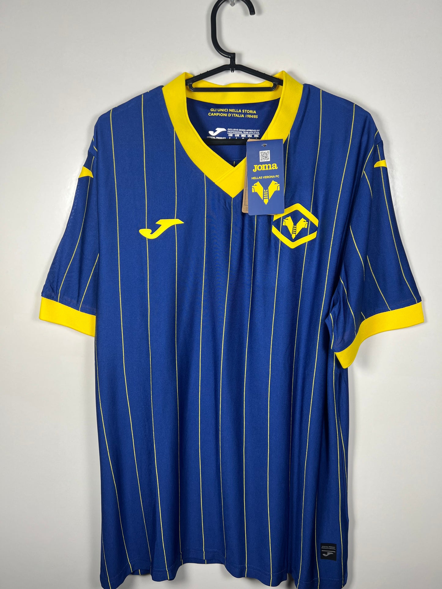 Hellas Verona 2024-2025 thuis Suslov L