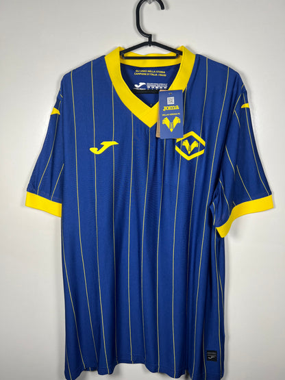 Hellas Verona 2024-2025 thuis Suslov L
